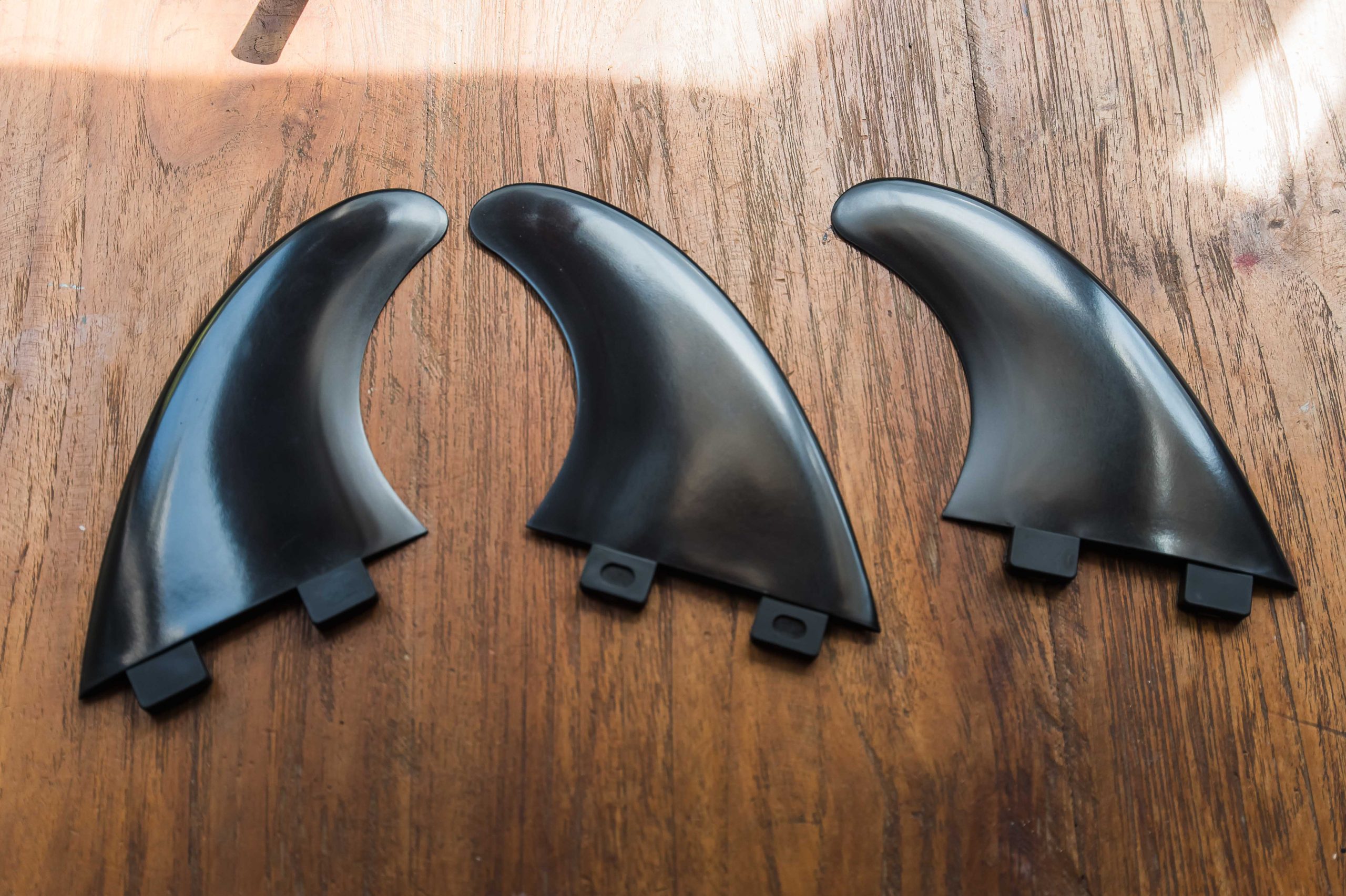 Mirri surf legrope murah juga menyediakan fins FCS 1 plastik yang kuat dan bagus.